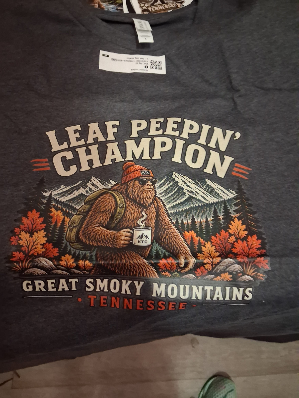 Leaf Peepin Champion Tee